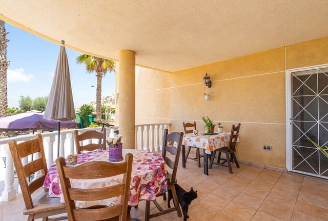 6 soveværelse Villa til salg i La Siesta, Torrevieja - € 539.000 (Ref: 10144662)