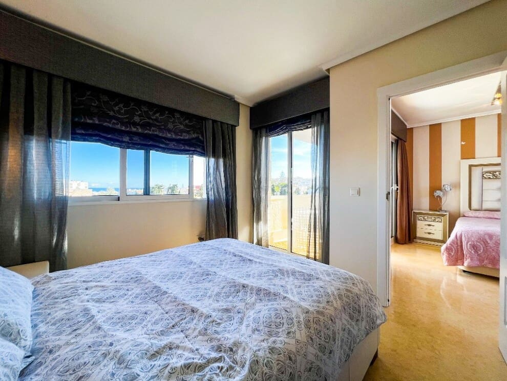 5 bedroom Villa for sale in La Mata with pool - € 1,170,000 (Ref: 10144663)