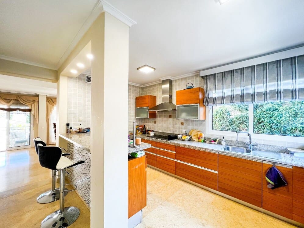 5 bedroom Villa for sale in La Mata with pool - € 1,170,000 (Ref: 10144663)