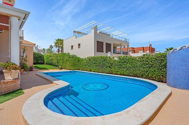 6 bedroom Villa for sale in Los Europeos, Torrevieja with pool - € 950,000 (Ref: 10144664)