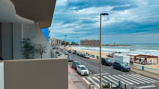 Apartamento de 4 habitaciones en Playa del Cura, Torrevieja en venta con piscina garaje - 680.000 € (Ref: 10144667)