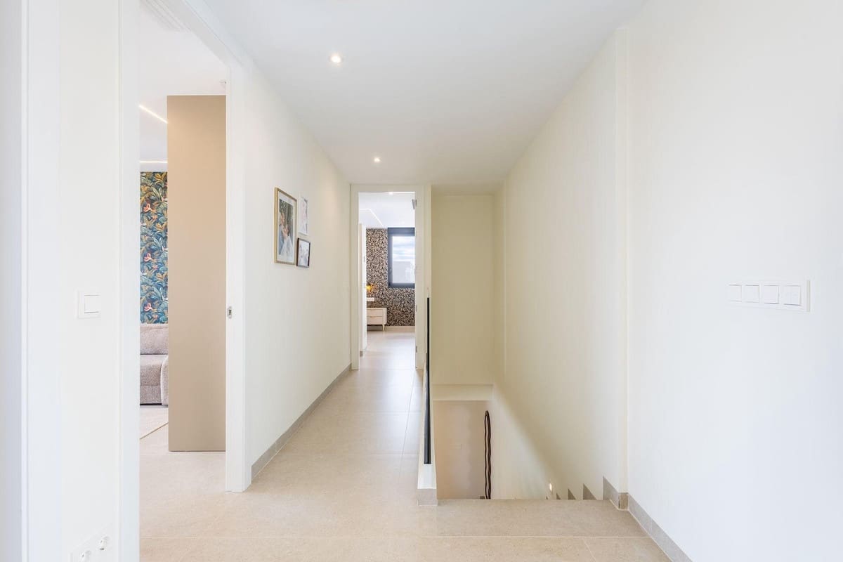 4 chambre Villa/Maison à vendre à Torrevieja avec piscine garage - 1 675 000 € (Ref: 10144668)
