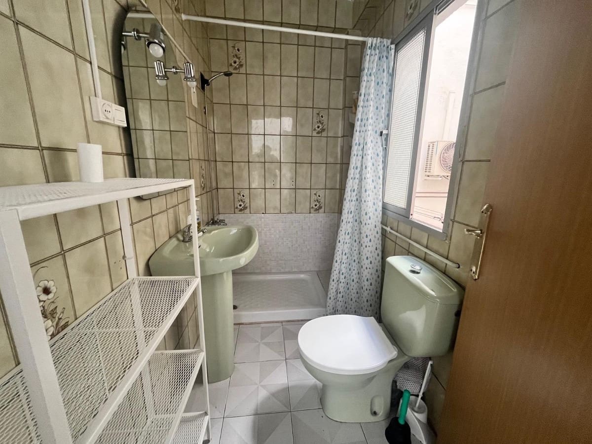 2 slaapkamer Appartement te koop in Malaga stad - € 277.000 (Ref: 10144874)