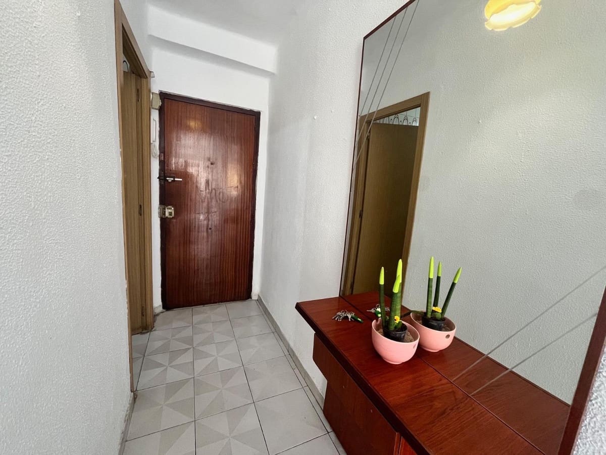 2 slaapkamer Appartement te koop in Malaga stad - € 277.000 (Ref: 10144874)