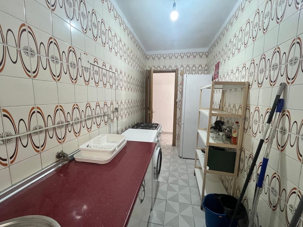 2 slaapkamer Appartement te koop in Malaga stad - € 277.000 (Ref: 10144874)