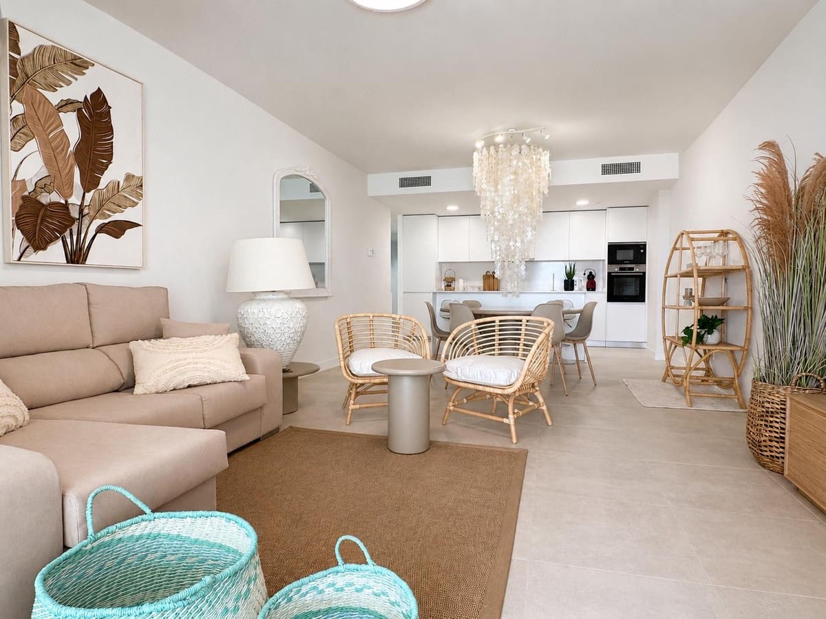 3 chambre Appartement à vendre à Estepona avec piscine garage - 570 000 € (Ref: 10146463)
