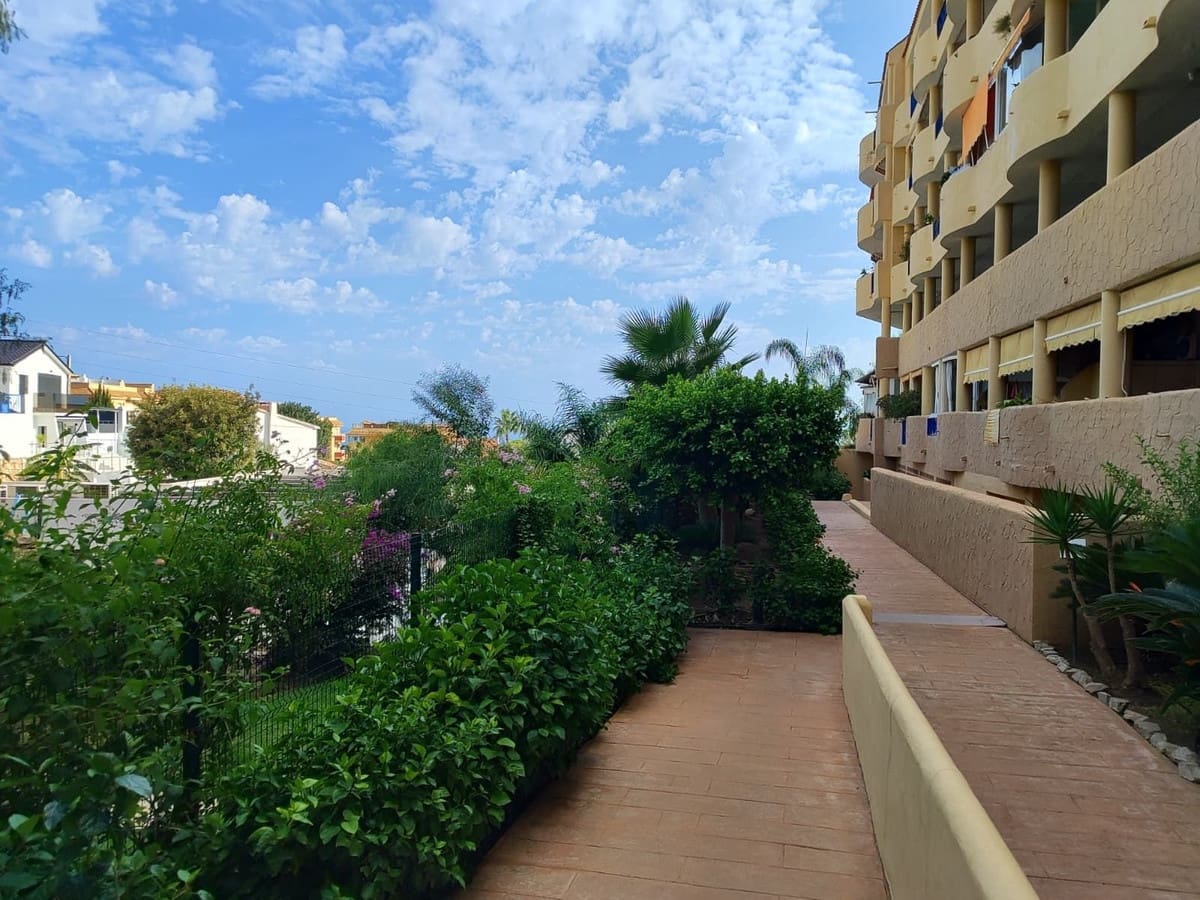 2 sovrum Lägenhet till salu i Fuengirola med pool garage - 290 000 € (Ref: 10146468)