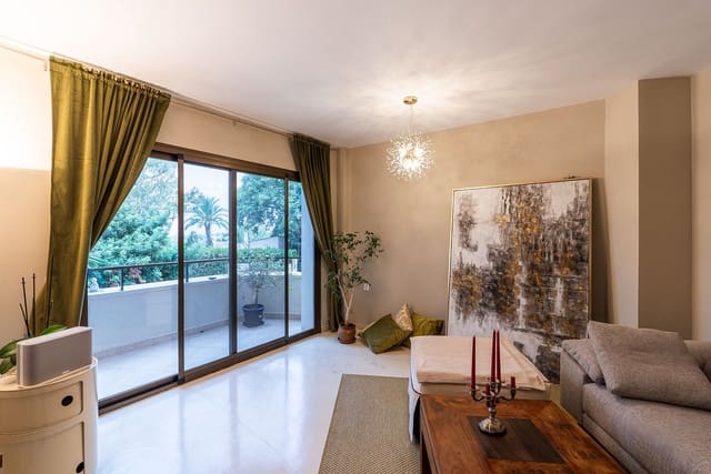 1 slaapkamer Appartement te koop in Nueva Atalaya, Estepona met zwembad - € 325.000 (Ref: 10146484)