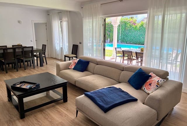 3 soverom Villa til salgs i El Paraiso, Estepona med svømmebasseng garasje - € 1 350 000 (Ref: 10146485)