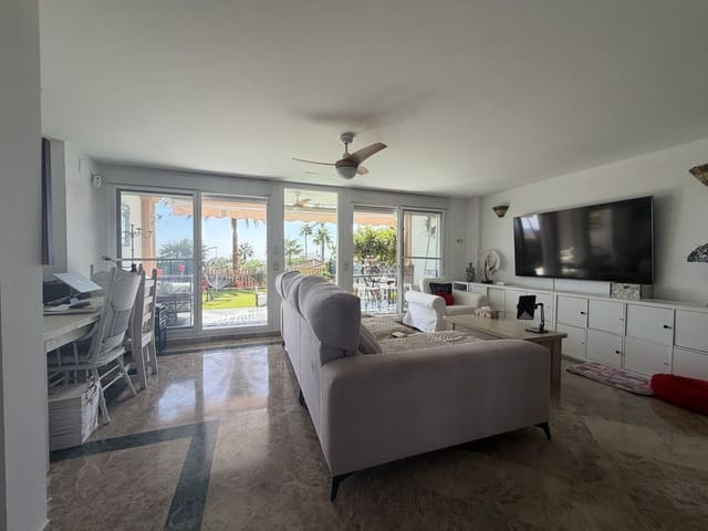 3 chambre Maison de Ville à vendre à Buenas Noches, Estepona avec piscine garage - 595 000 € (Ref: 10146486)