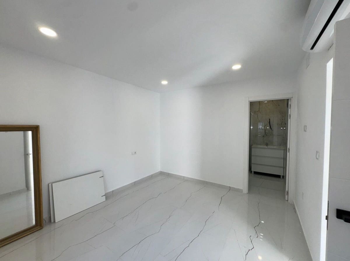 4 soveværelse Lejlighed til salg i Alhaurin el Grande med garage - € 290.000 (Ref: 10146491)