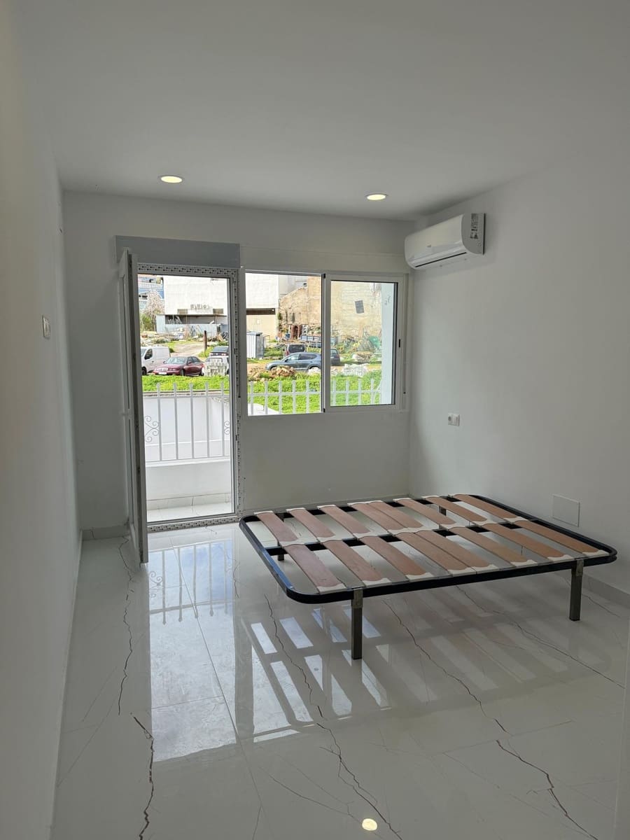 4 soveværelse Lejlighed til salg i Alhaurin el Grande med garage - € 290.000 (Ref: 10146491)