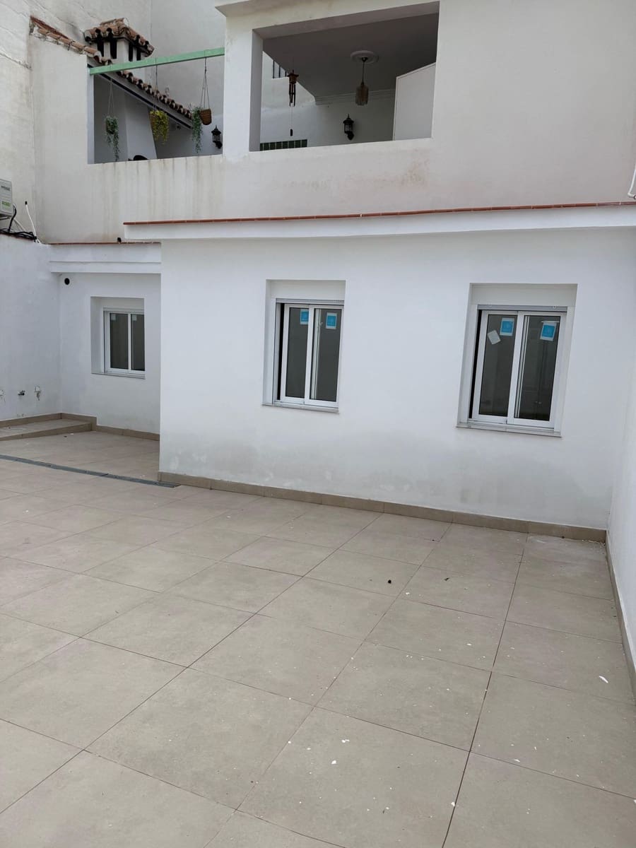 4 soveværelse Lejlighed til salg i Alhaurin el Grande med garage - € 290.000 (Ref: 10146491)