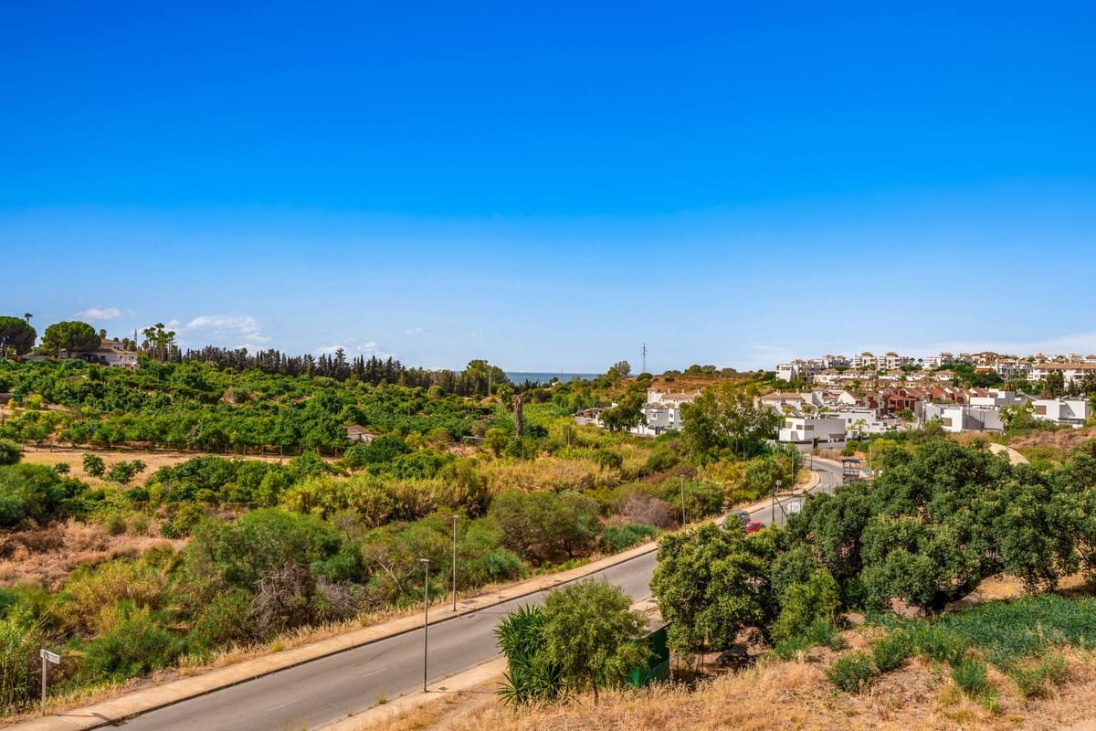 3 quarto Apartamento para venda em New Golden Mile com piscina garagem - 550 000 € (Ref: 10146495)