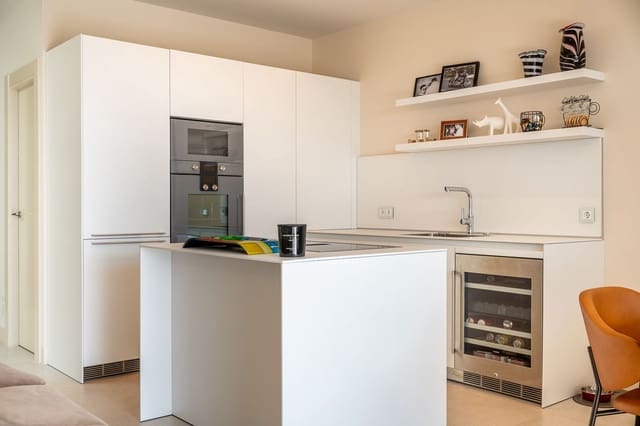 4 soveværelse Byhus til salg i El Velerín, Estepona med swimmingpool garage - € 2.950.000 (Ref: 10146543)