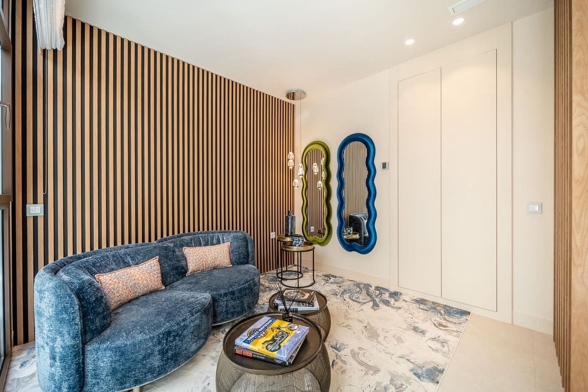4 soveværelse Byhus til salg i Estepona med swimmingpool garage - € 2.950.000 (Ref: 10146543)