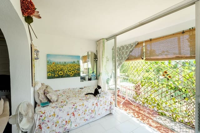 1 soverom Leilighet til salgs i El Paraiso, Estepona med svømmebasseng - € 249 000 (Ref: 10146547)