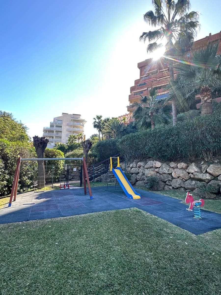 2 slaapkamer Appartement te koop in Benalmadena met zwembad garage - € 379.000 (Ref: 10146556)