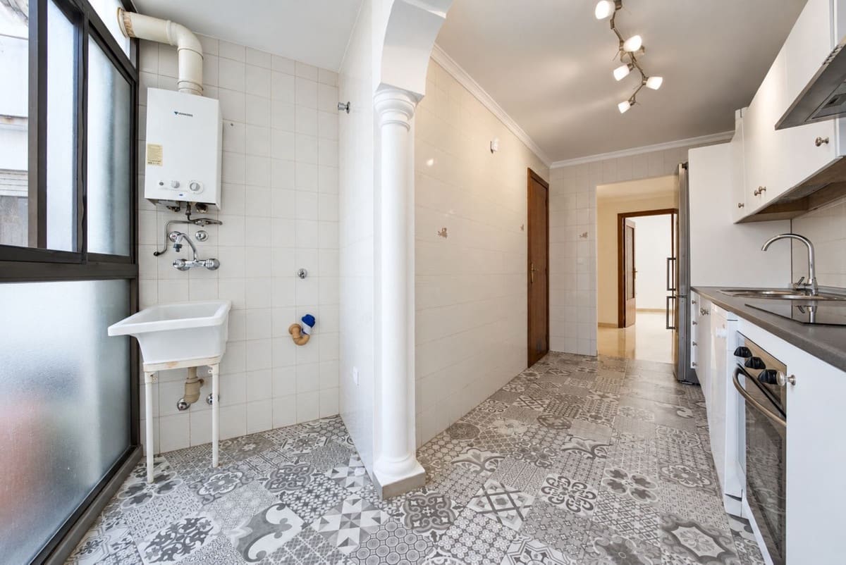 Apartamento de 3 habitaciones en Estepona en venta - 319.000 € (Ref: 10146574)