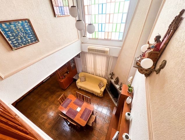 5 slaapkamer Huis te koop in Zona Pueblo, Guardamar del Segura met garage - € 380.000 (Ref: 10146624)