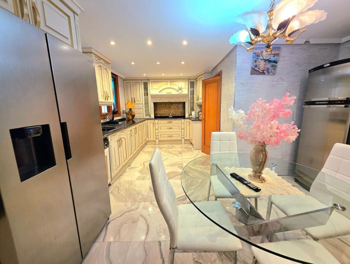 3 Zimmer Apartment zu verkaufen in Alicante / Alacant Stadt - 529.000 € (Ref: 10146627)