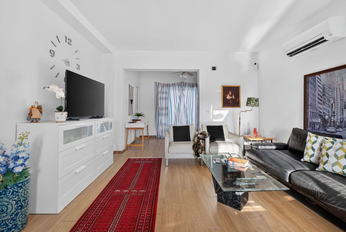 3 sypialnia Willa na sprzedaż w Torrevieja z basenem - 349 000 € (Ref: 10146628)