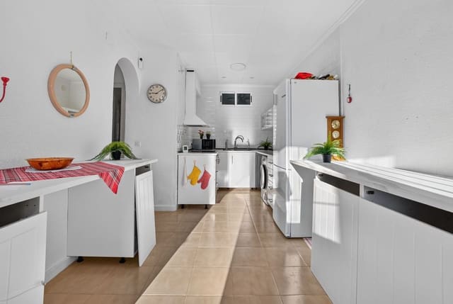 3 sypialnia Willa na sprzedaż w El Chaparral, Torrevieja z basenem - 349 000 € (Ref: 10146628)