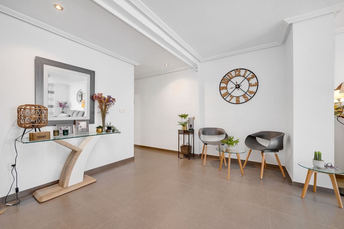3 chambre Appartement à vendre à Torrevieja - 239 000 € (Ref: 10146636)