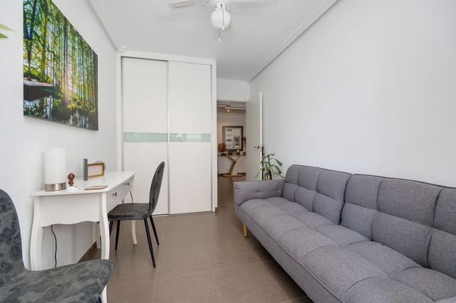 3 chambre Appartement à vendre à Centro - Muelle Pesquero, Torrevieja - 239 000 € (Ref: 10146636)