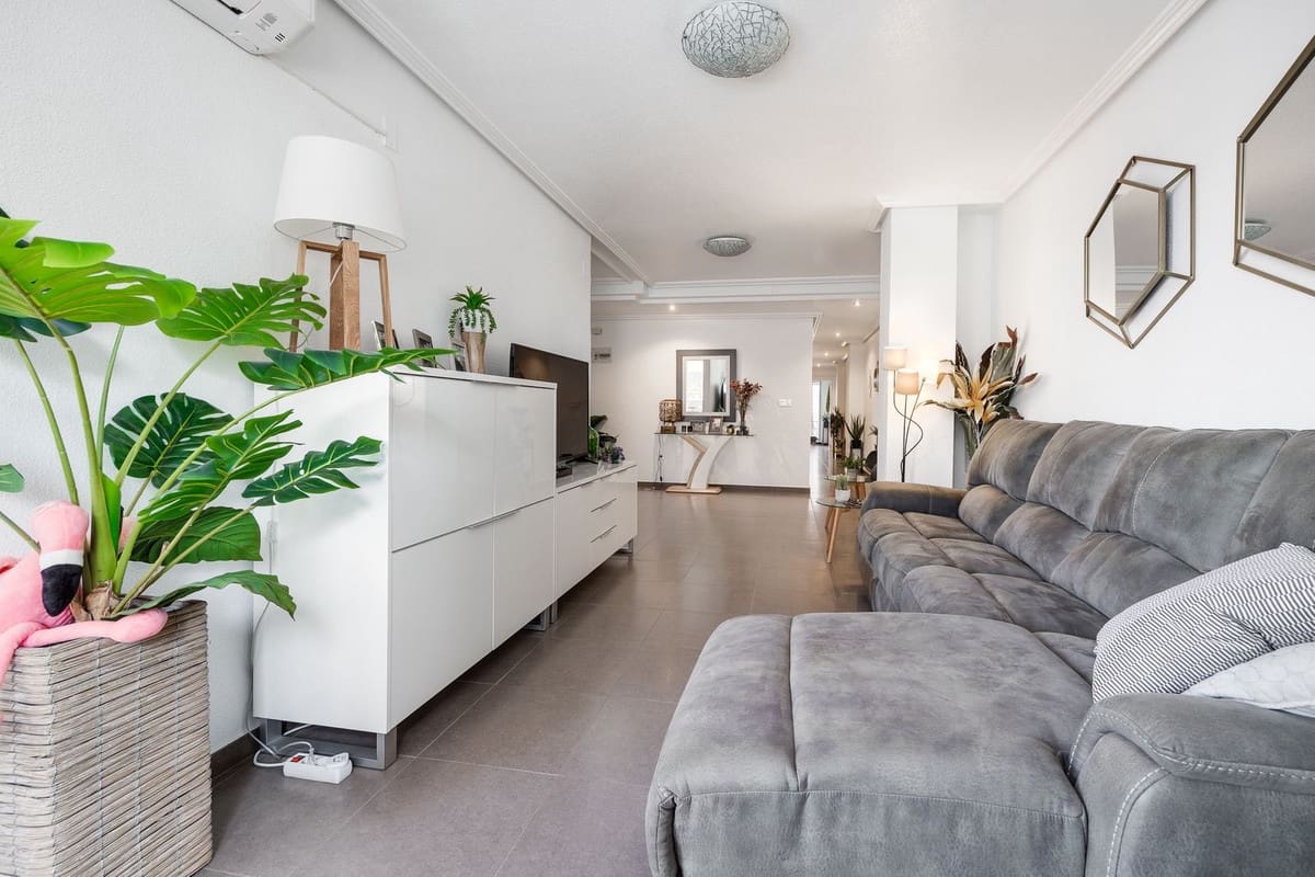 3 chambre Appartement à vendre à Torrevieja - 239 000 € (Ref: 10146636)