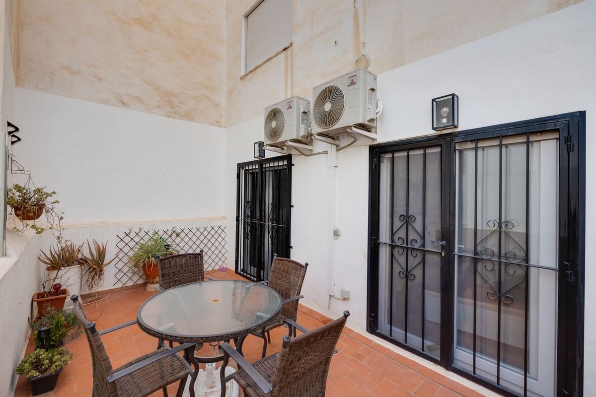 3 chambre Appartement à vendre à Torrevieja - 239 000 € (Ref: 10146636)