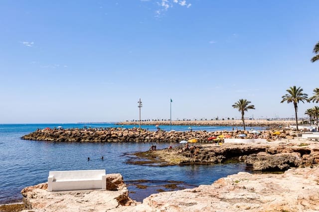 3 chambre Appartement à vendre à Centro - Muelle Pesquero, Torrevieja - 239 000 € (Ref: 10146636)