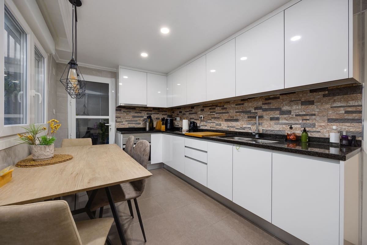 3 chambre Appartement à vendre à Torrevieja - 239 000 € (Ref: 10146636)