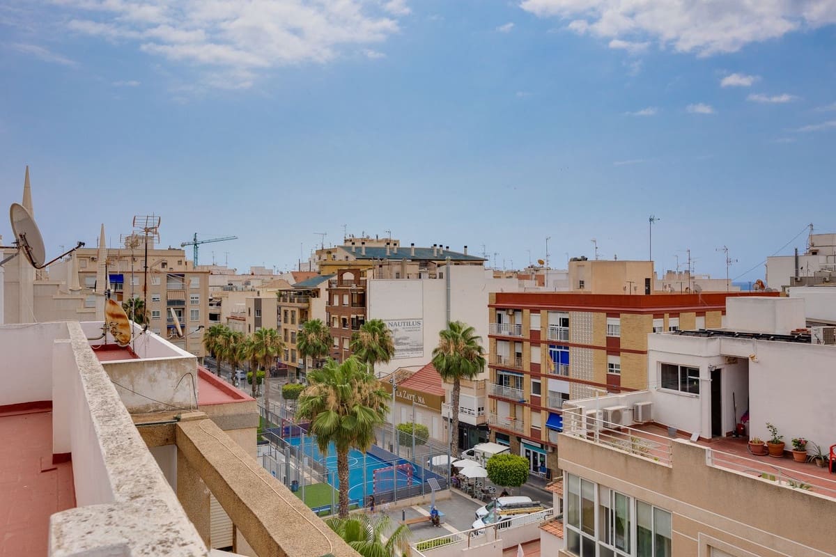 3 chambre Appartement à vendre à Torrevieja - 239 000 € (Ref: 10146636)