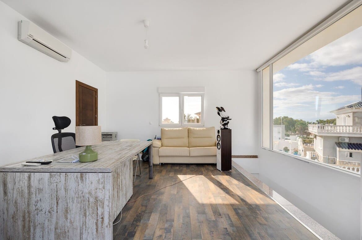 4 soveværelse Villa til salg i Rojales med swimmingpool garage - € 549.000 (Ref: 10146637)