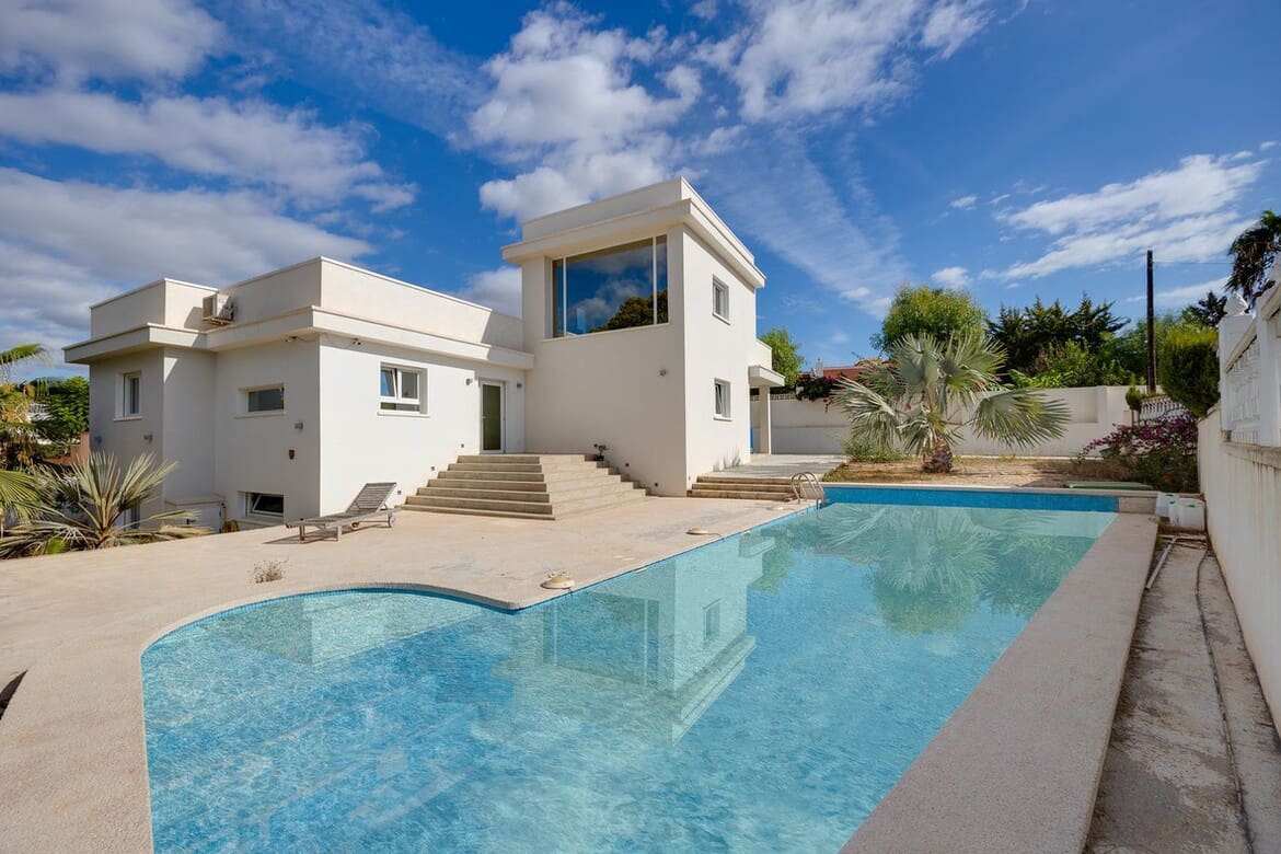 4 soveværelse Villa til salg i Rojales med swimmingpool garage - € 549.000 (Ref: 10146637)