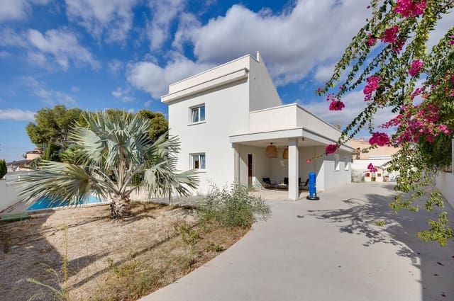 4 soveværelse Villa til salg i Ciudad Quesada, Rojales med swimmingpool garage - € 549.000 (Ref: 10146637)