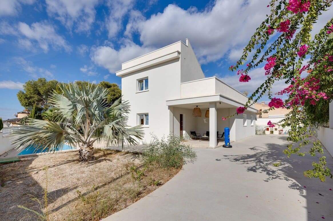 4 soveværelse Villa til salg i Rojales med swimmingpool garage - € 549.000 (Ref: 10146637)