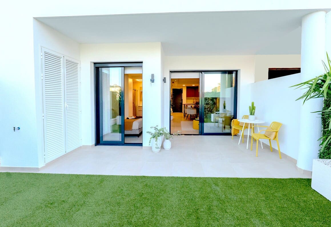 3 bedroom Villa for sale in San Fulgencio with pool garage - € 309,900 (Ref: 10146650)