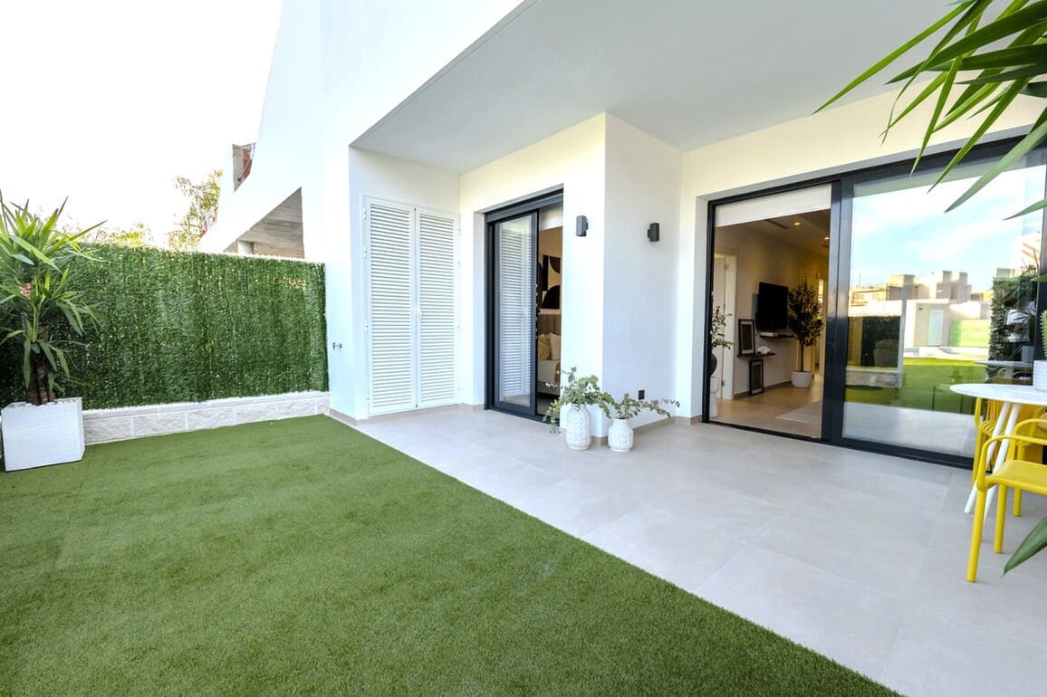 2 bedroom Villa for sale in San Fulgencio with pool garage - € 233,900 (Ref: 10146651)