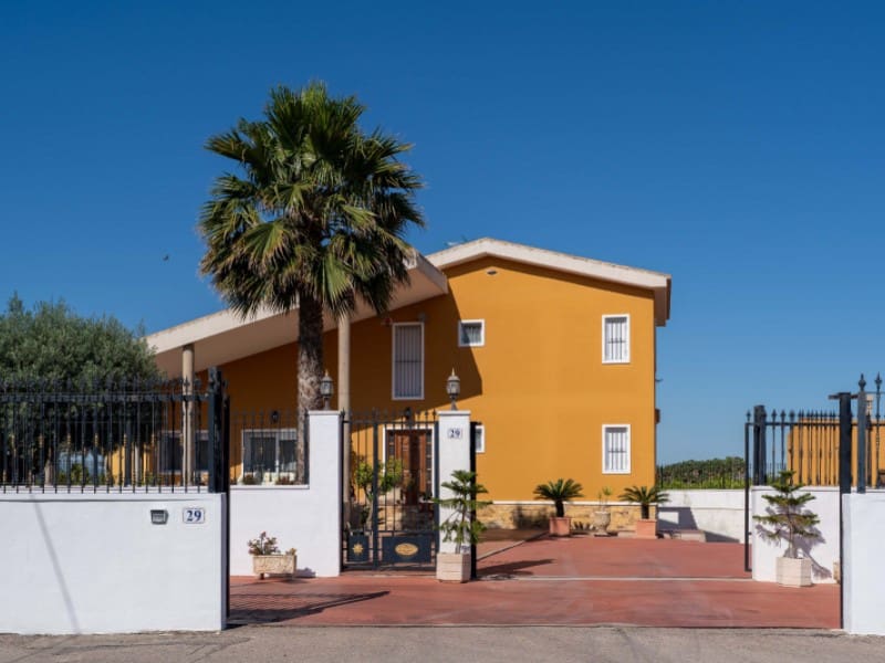 5 Zimmer Villa zu verkaufen in Orihuela mit Pool Garage - 649.999 € (Ref: 10146657)