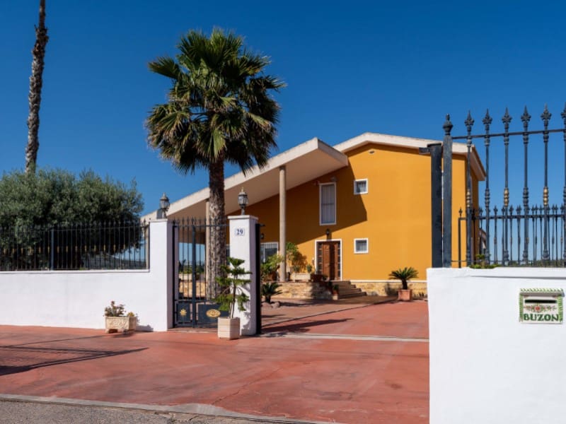 5 Zimmer Villa zu verkaufen in Orihuela mit Pool Garage - 649.999 € (Ref: 10146657)