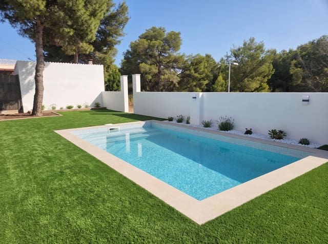 3 chambre Villa/Maison à vendre à Los Balcones - Los Altos, Torrevieja avec piscine garage - 560 000 € (Ref: 10146659)