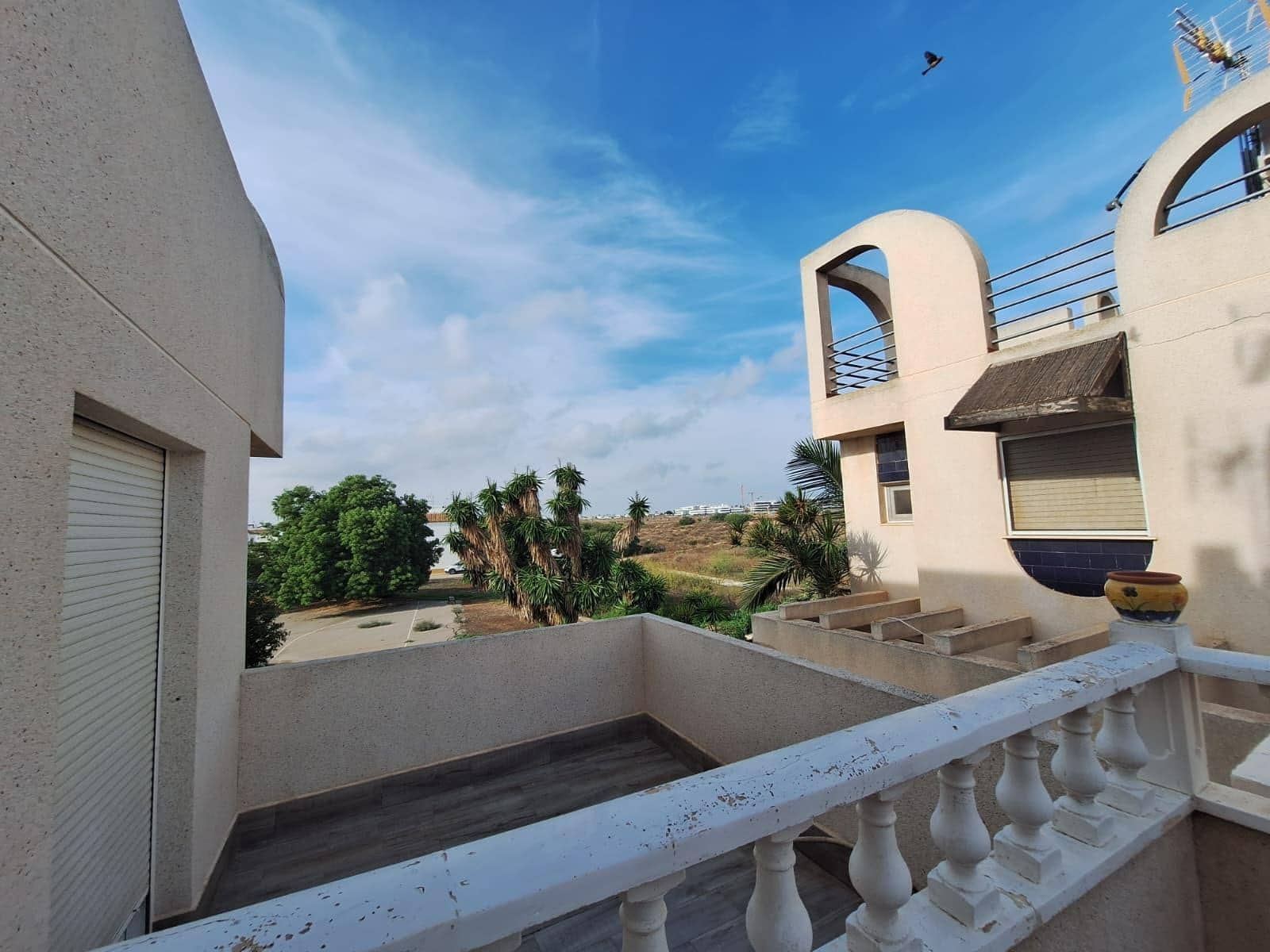 5 quarto Moradia Geminada para venda em Torrevieja com piscina - 209 900 € (Ref: 10146671)
