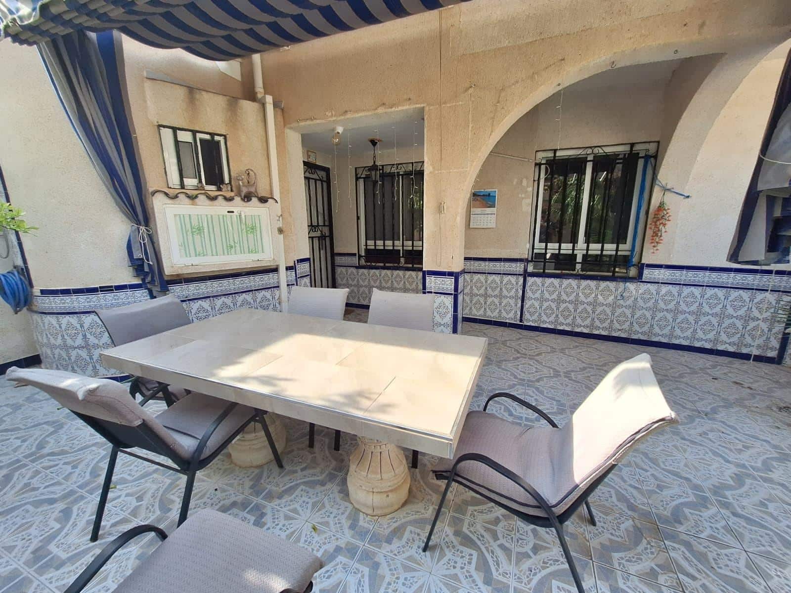 5 quarto Moradia Geminada para venda em Torrevieja com piscina - 209 900 € (Ref: 10146671)