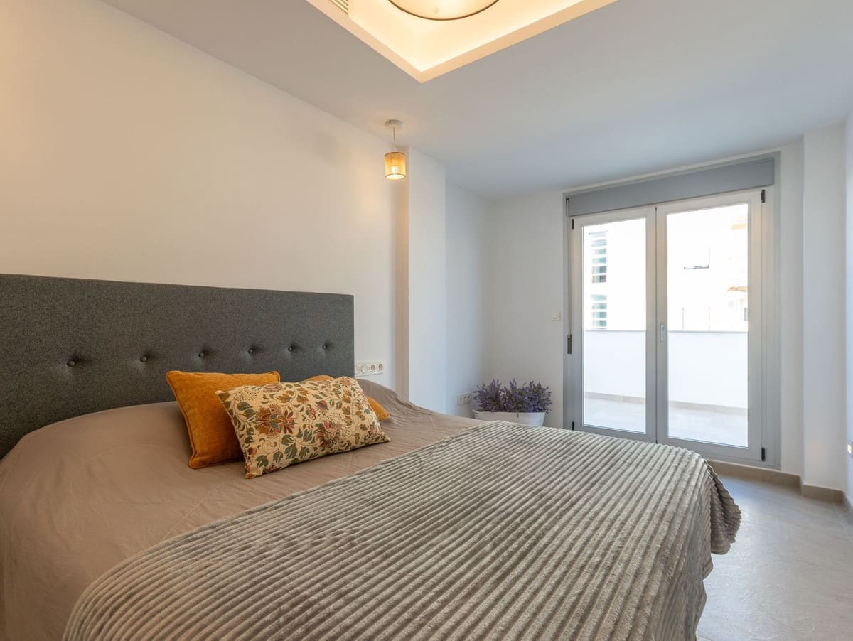 2 quarto Apartamento para venda em Torrevieja com garagem - 359 000 € (Ref: 10147505)