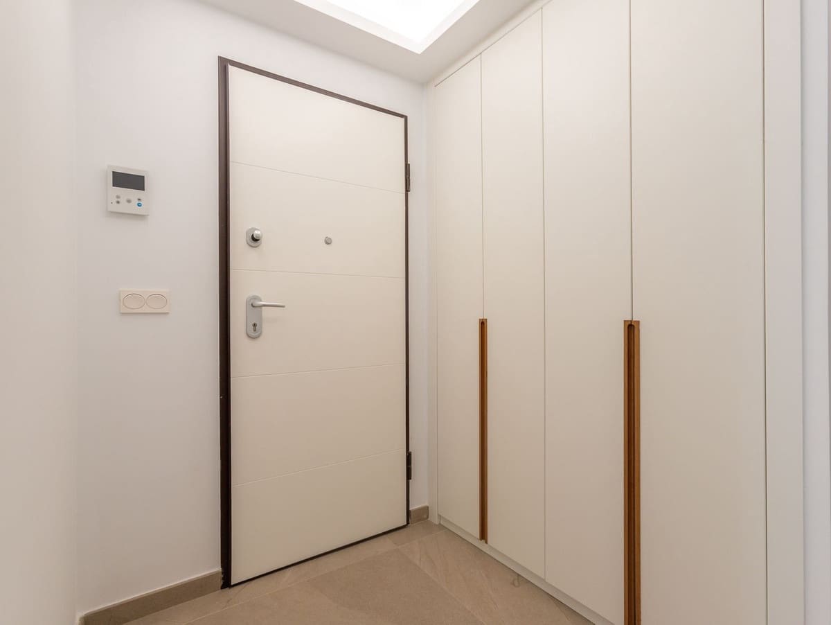 2 quarto Apartamento para venda em Torrevieja com garagem - 359 000 € (Ref: 10147505)