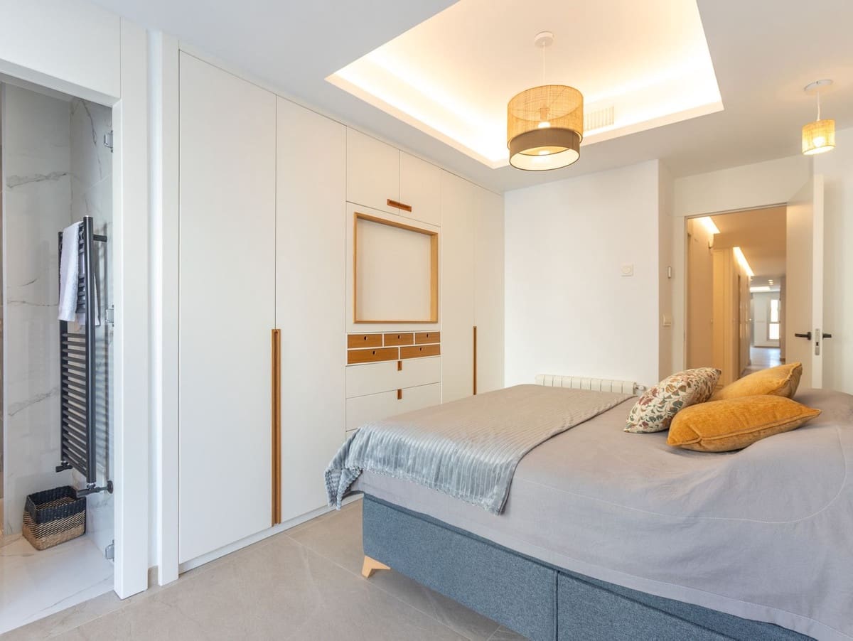 2 quarto Apartamento para venda em Torrevieja com garagem - 359 000 € (Ref: 10147505)