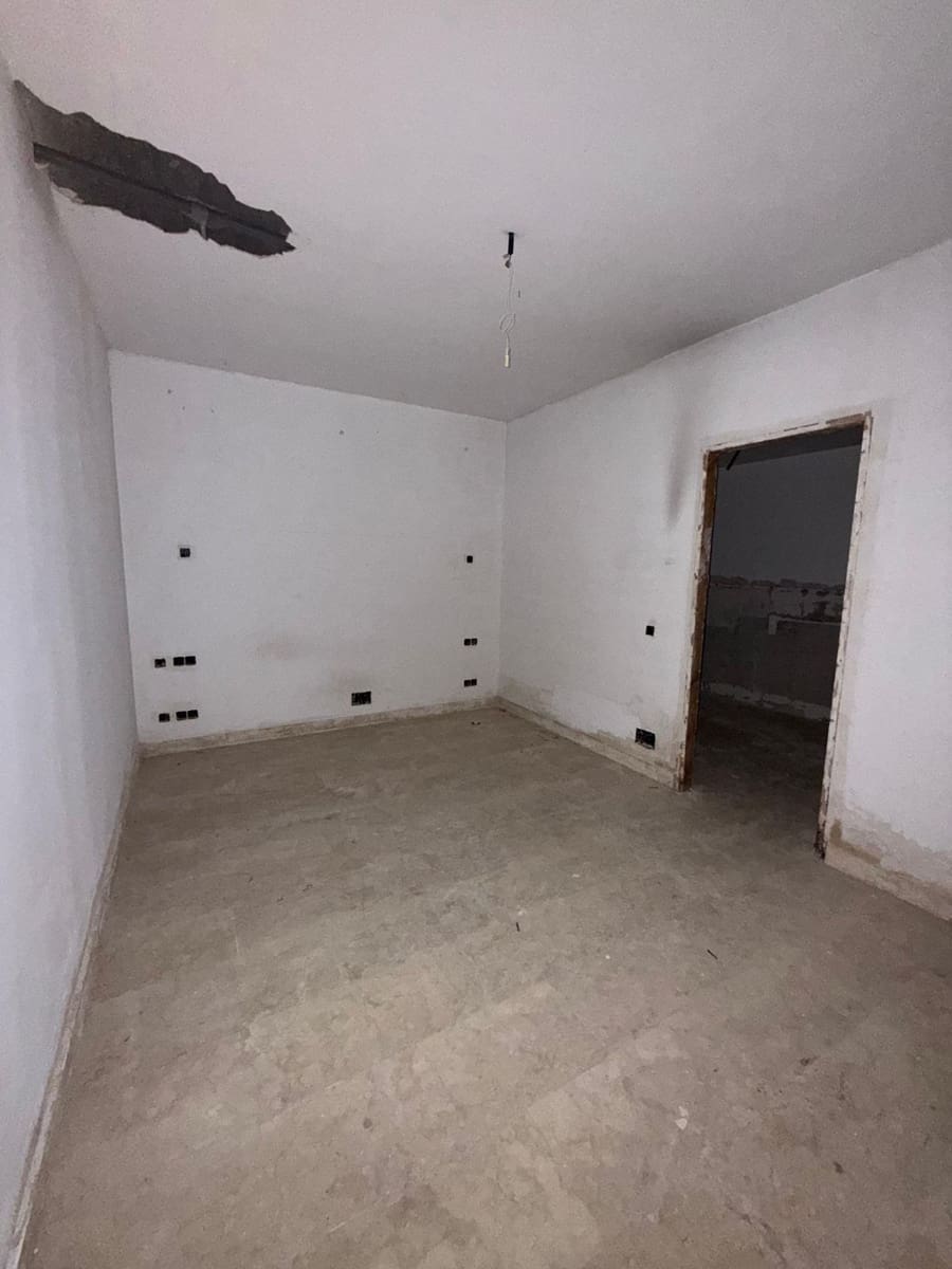5 soverom Villa til salgs i Marbella med svømmebasseng garasje - € 1 300 000 (Ref: 10147514)