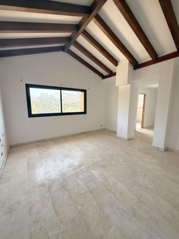 5 soverom Villa til salgs i Santa María, Marbella med svømmebasseng garasje - € 1 300 000 (Ref: 10147514)